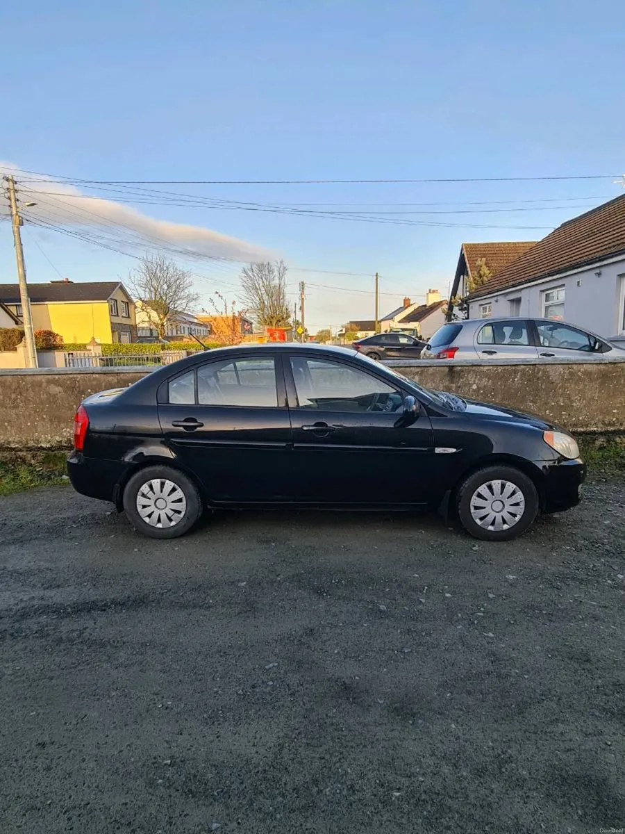 Hyundai Accent - Image 1