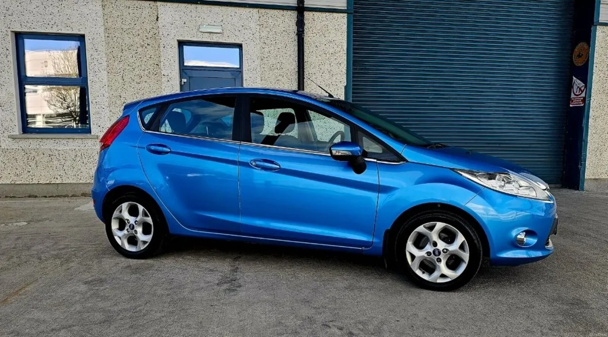 2010 Ford Fiesta 1.2 Titanium New NCT - Image 3