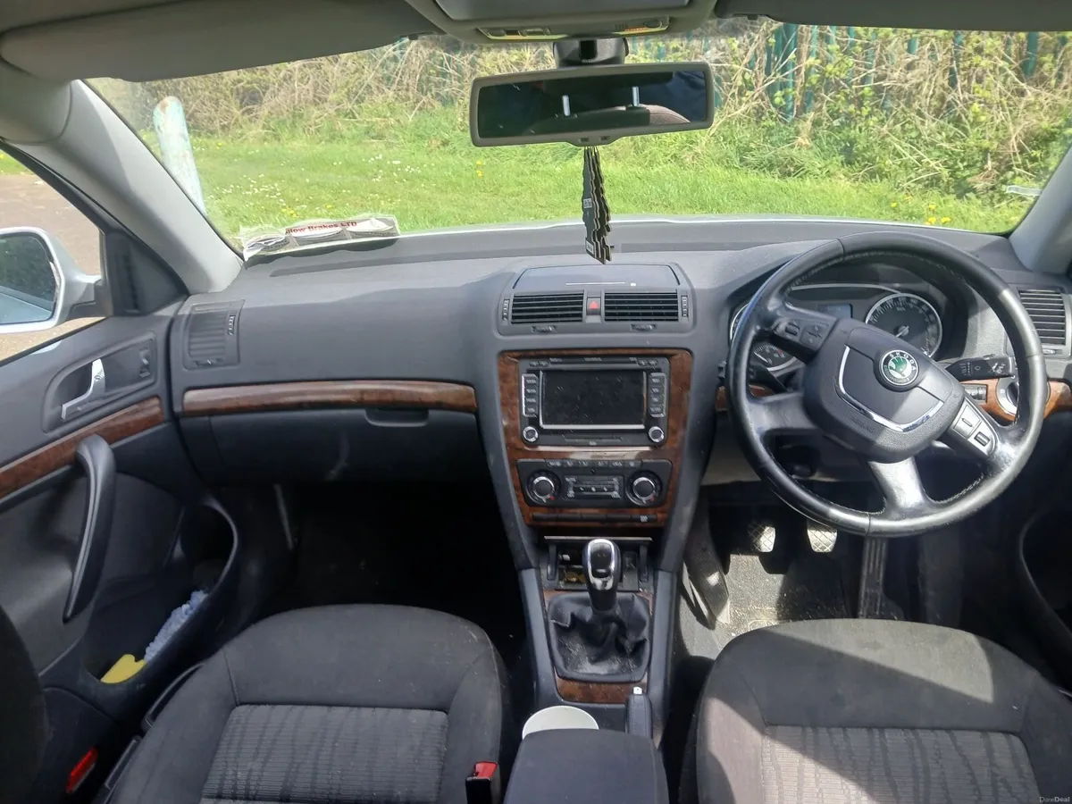 Skoda Octavia 2012 - Image 2