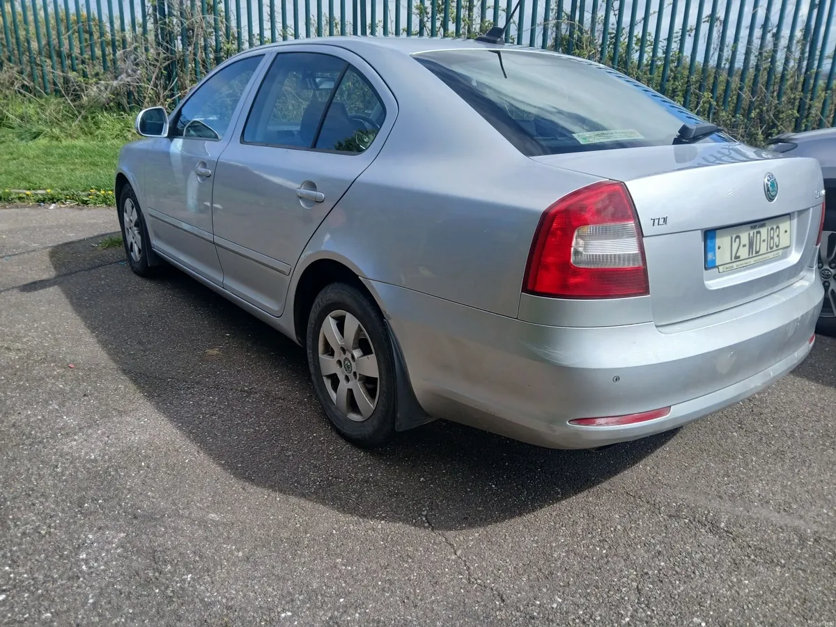 Skoda Octavia 2012 - Image 4