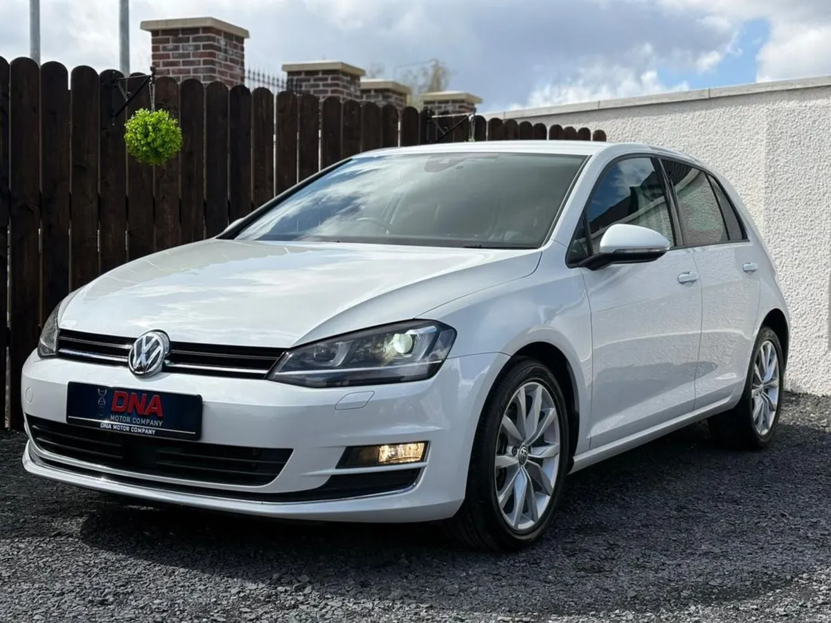 Volkswagen Golf AUTO - LOW KM - Image 3