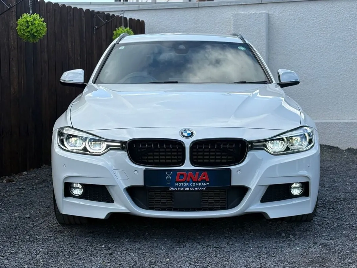 BMW 3-Series 320D MSPORT - TOURING - Image 2