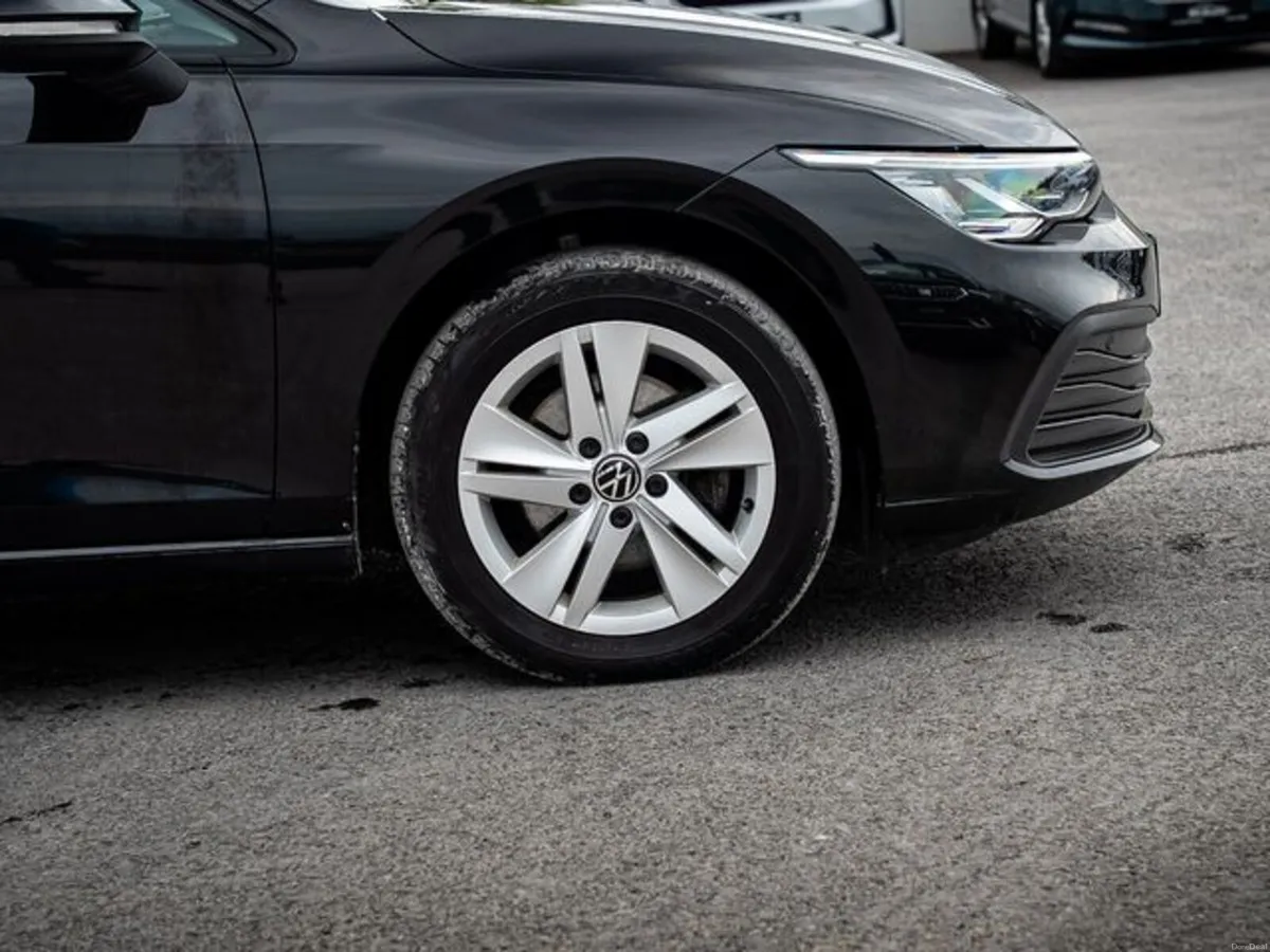 Volkswagen Golf Life 1.0 TSI 110HP 5DR - Image 3