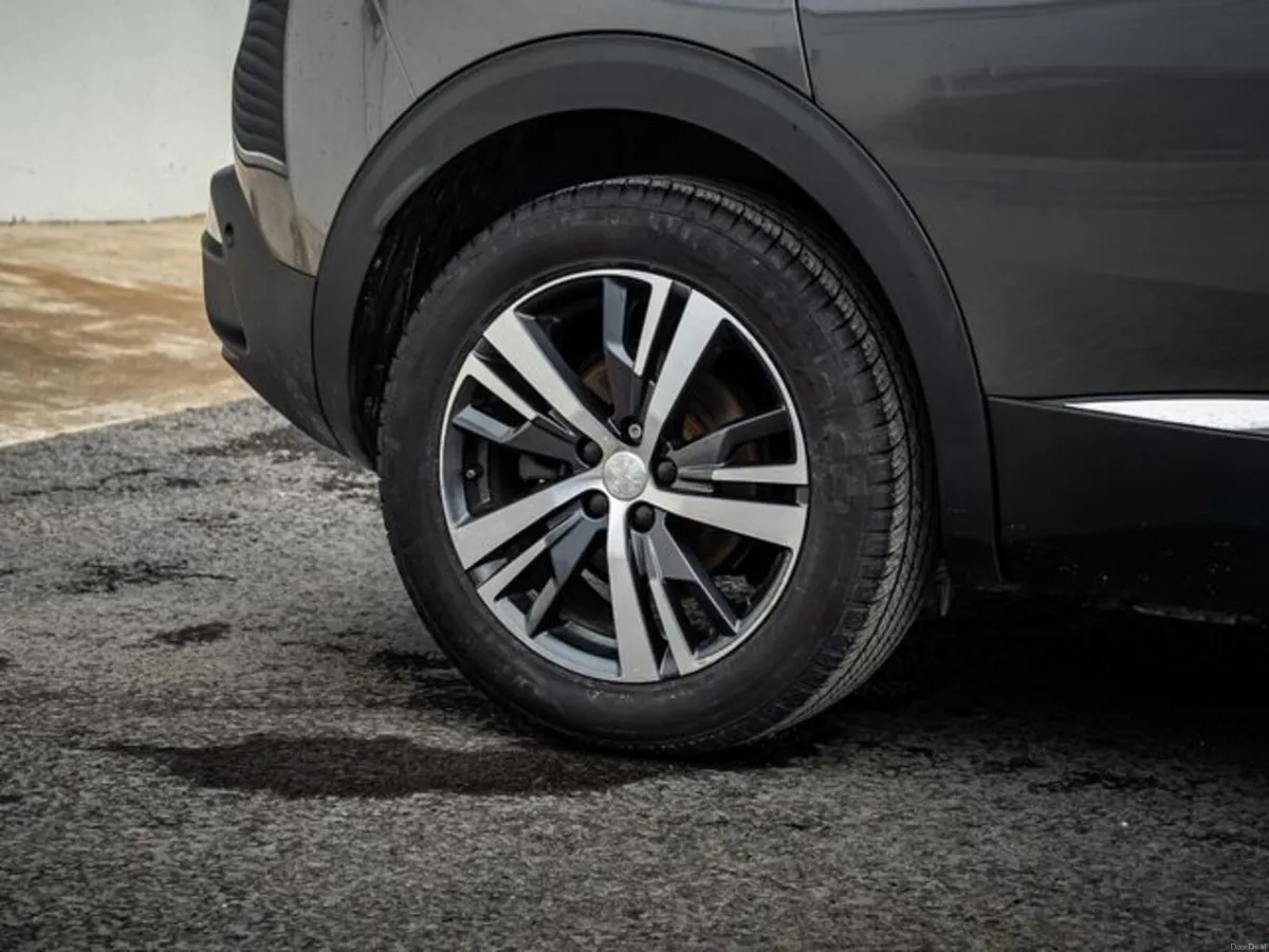 Peugeot 3008 FL Allure 1.5 HDI 130 6.4 4DR - Image 4