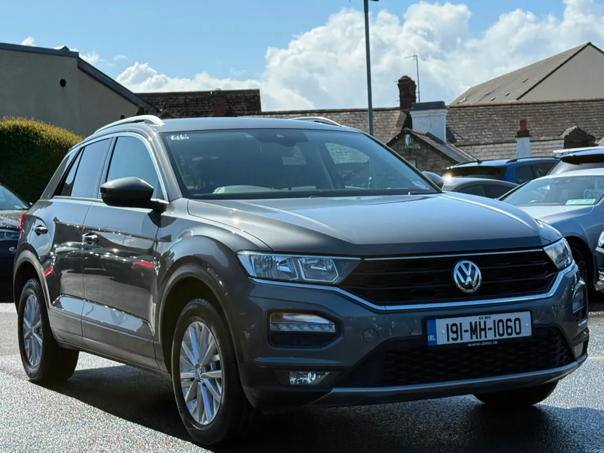Volkswagen T-Roc DESIGN 1.0 TSI 115HP 5DR *1 OWNER - Image 3