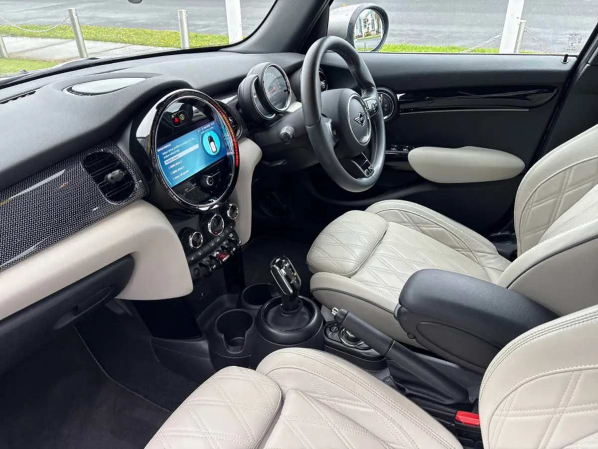 Mini Cooper EXS5 4DR AUTO - Image 3