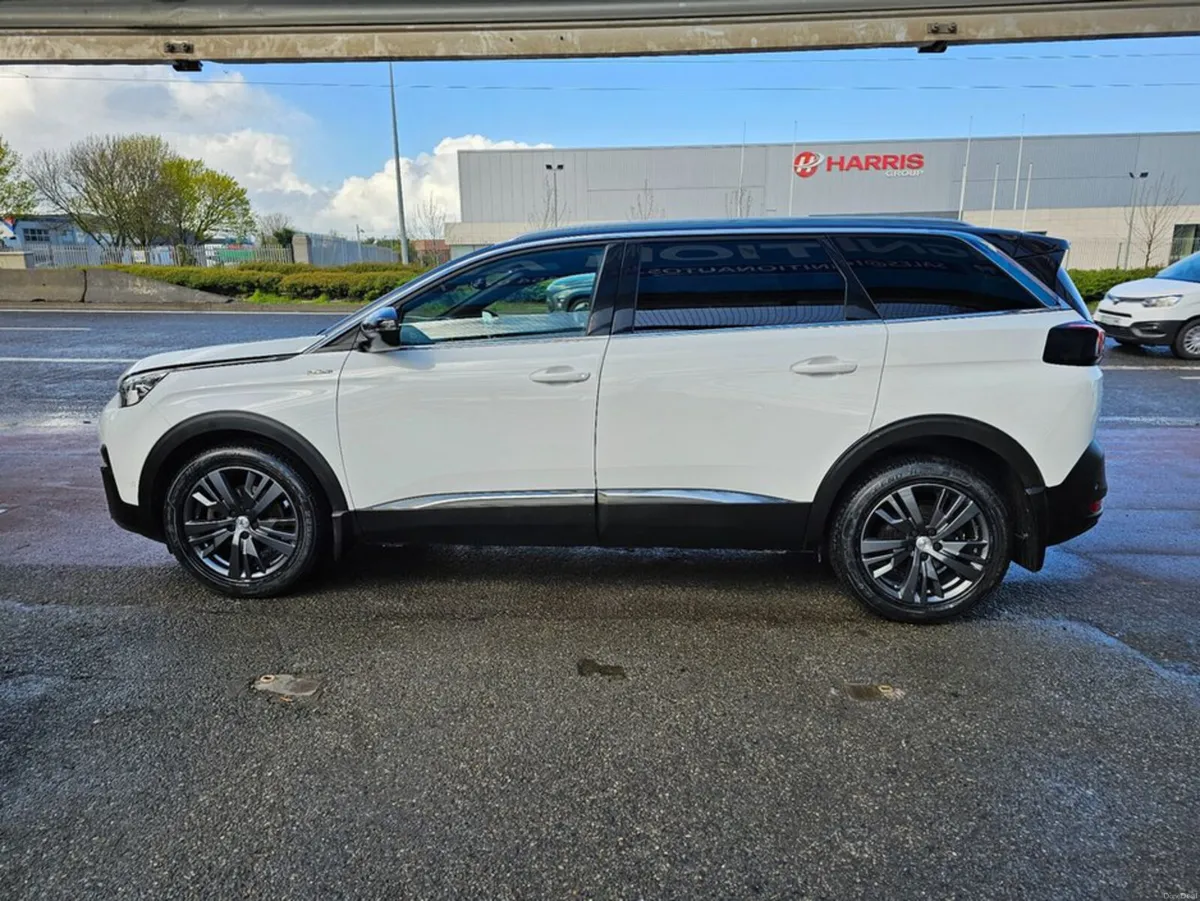 Peugeot 5008 1.5 HDI, GT LINE, TILT & SLID SUNROOF - Image 4