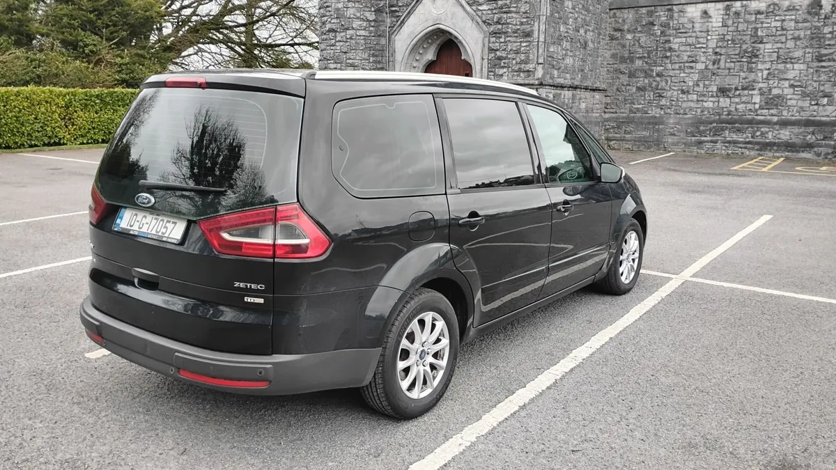 Ford Galaxy 2010 - Image 1