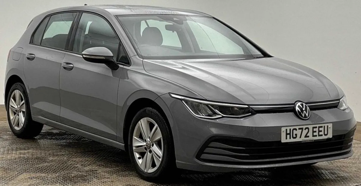 2.0 TDI Life Hatchback 5dr Diesel Manual Euro 6 (s - Image 1