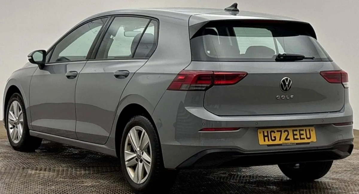 2.0 TDI Life Hatchback 5dr Diesel Manual Euro 6 (s - Image 3