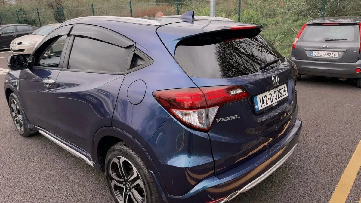 2014 Honda Vezel Hybrid | Low KM | NCT 2027 - Image 4