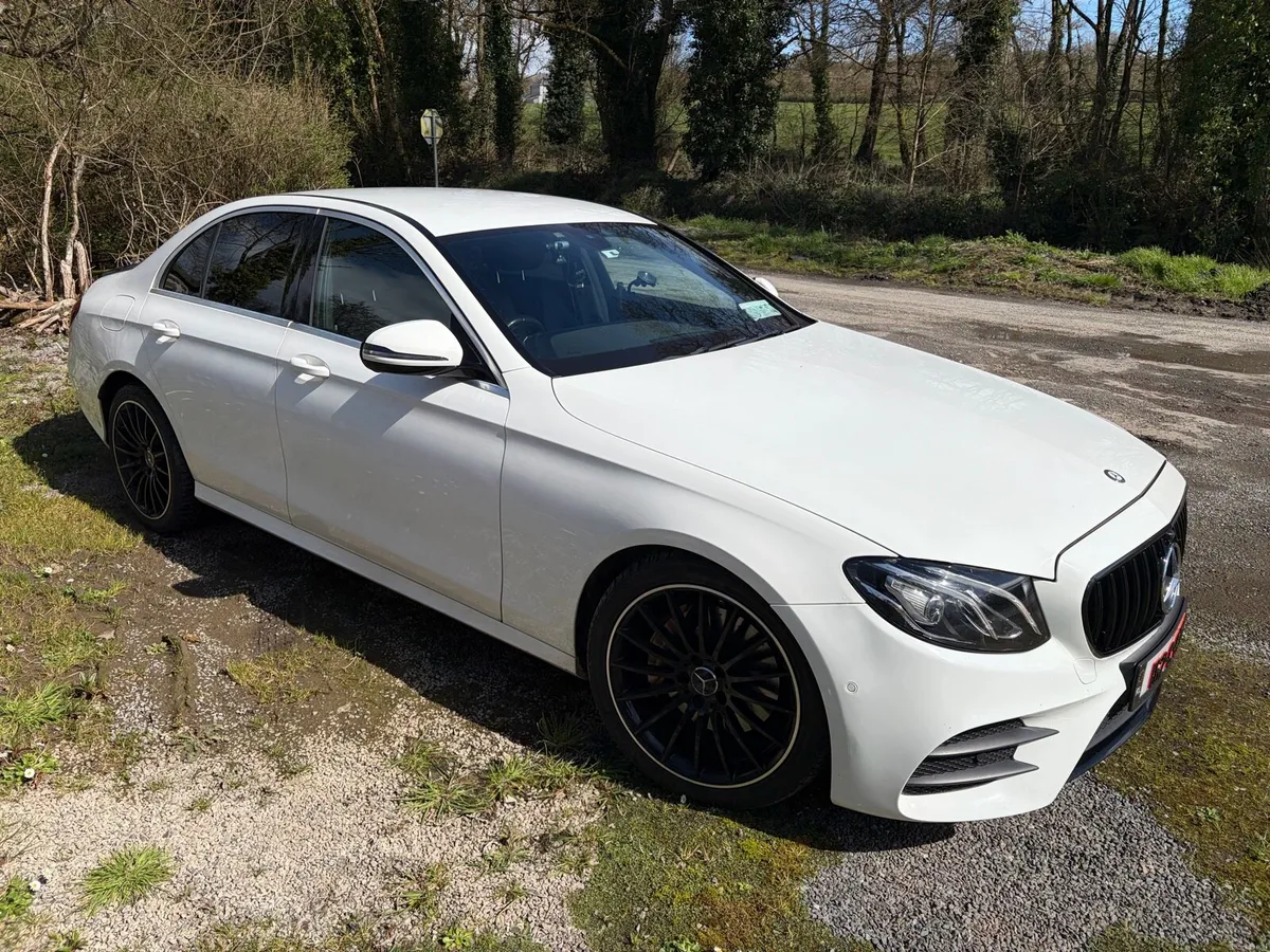 Mercedes E220 AMG Line 207HP ŁÓW MILLAGE - Image 4