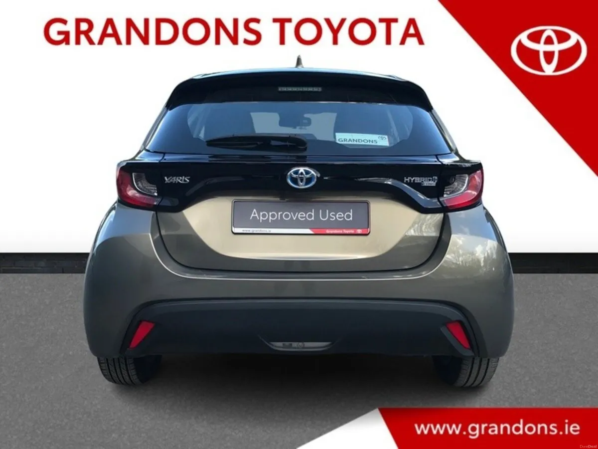 Toyota Yaris HYBRID LUNA - GRANDONS - Image 4