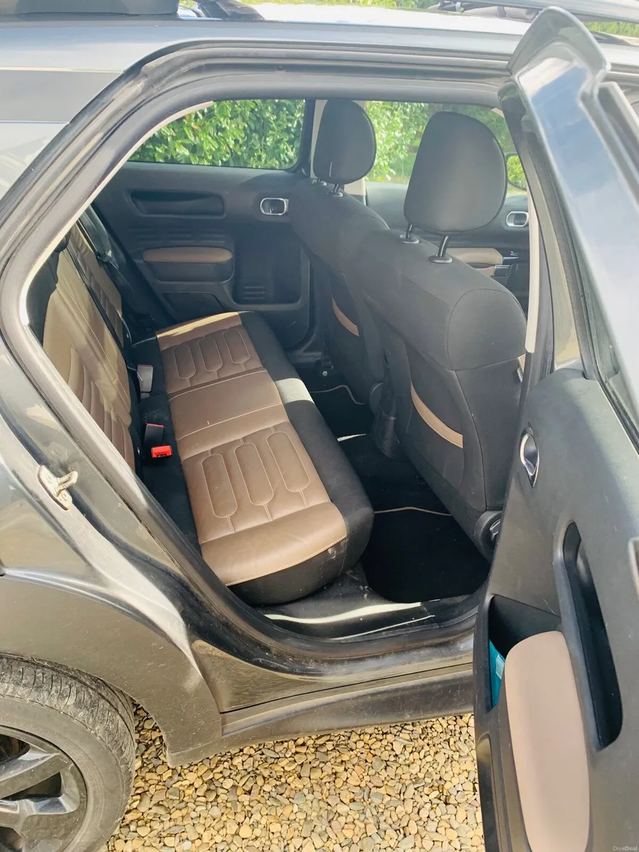 Citroen C4 Cactus 1.6HDi Manual - Image 4