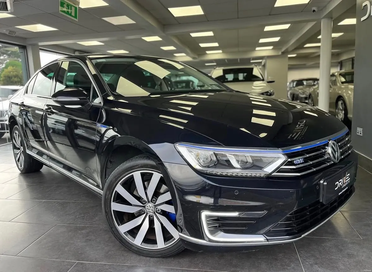 Volkswagen Passat 2018 - Image 3