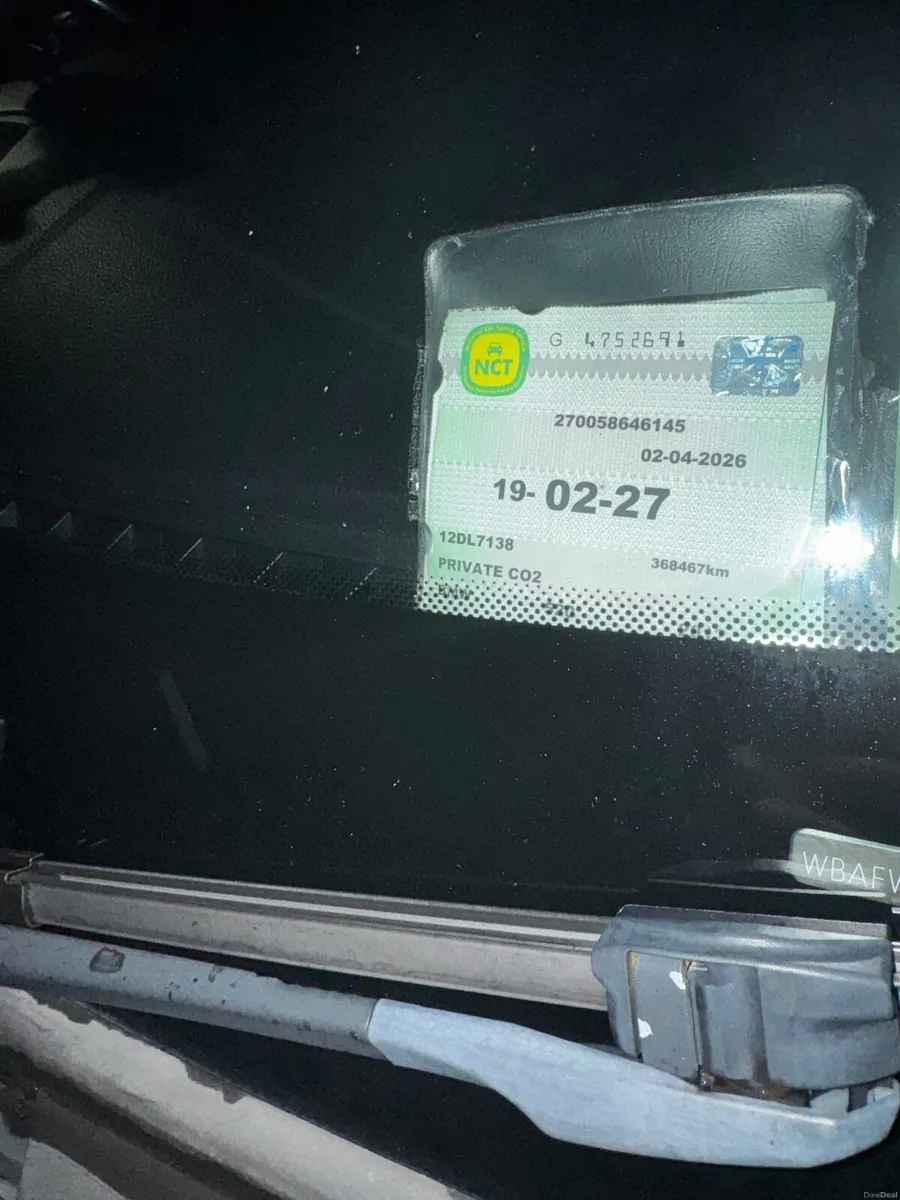 BMW 5-Series 2012 - Image 2