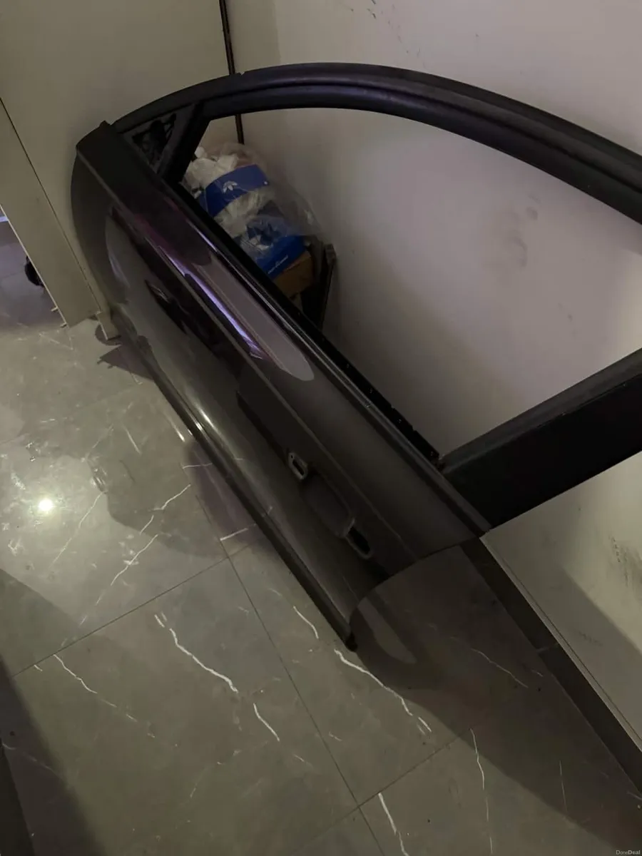 Audi A6 front passenger door - Image 2