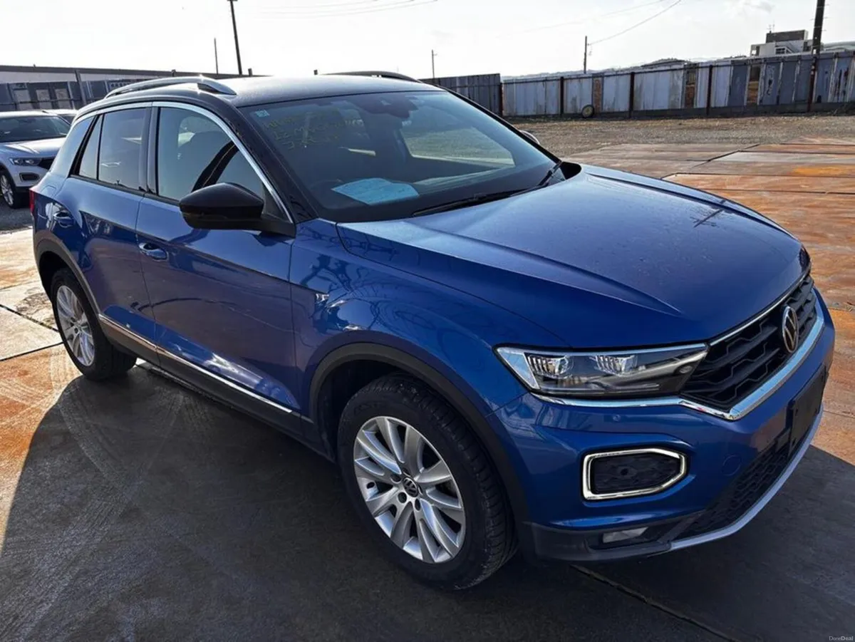 Volkswagen T-Roc 2.0 TDI SPORT - Image 1