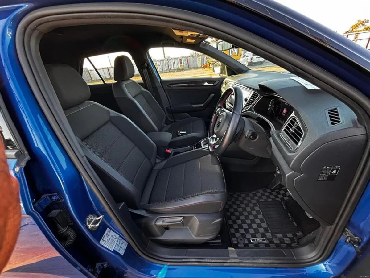 Volkswagen T-Roc 2.0 TDI SPORT - Image 3