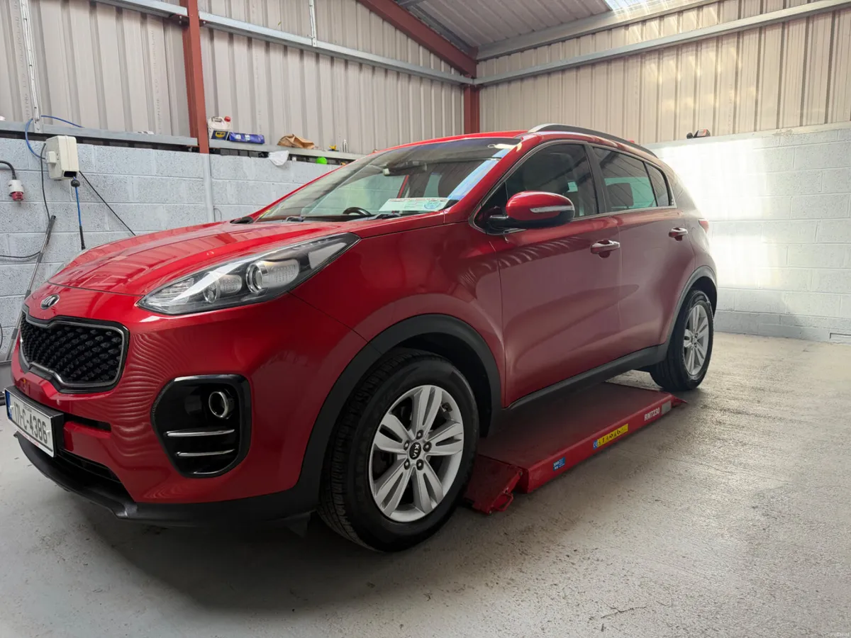 2017 KIA SPORTAGE       PLATINUM  MODEL ! - Image 4