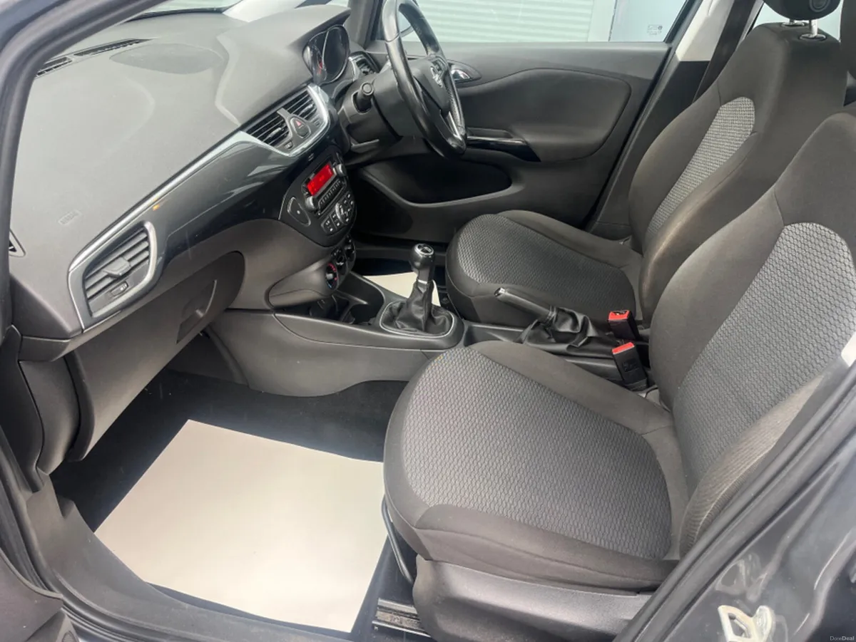 Opel Corsa CORSA  SC 1.4 I 90PS 5DR * One Owner * - Image 4