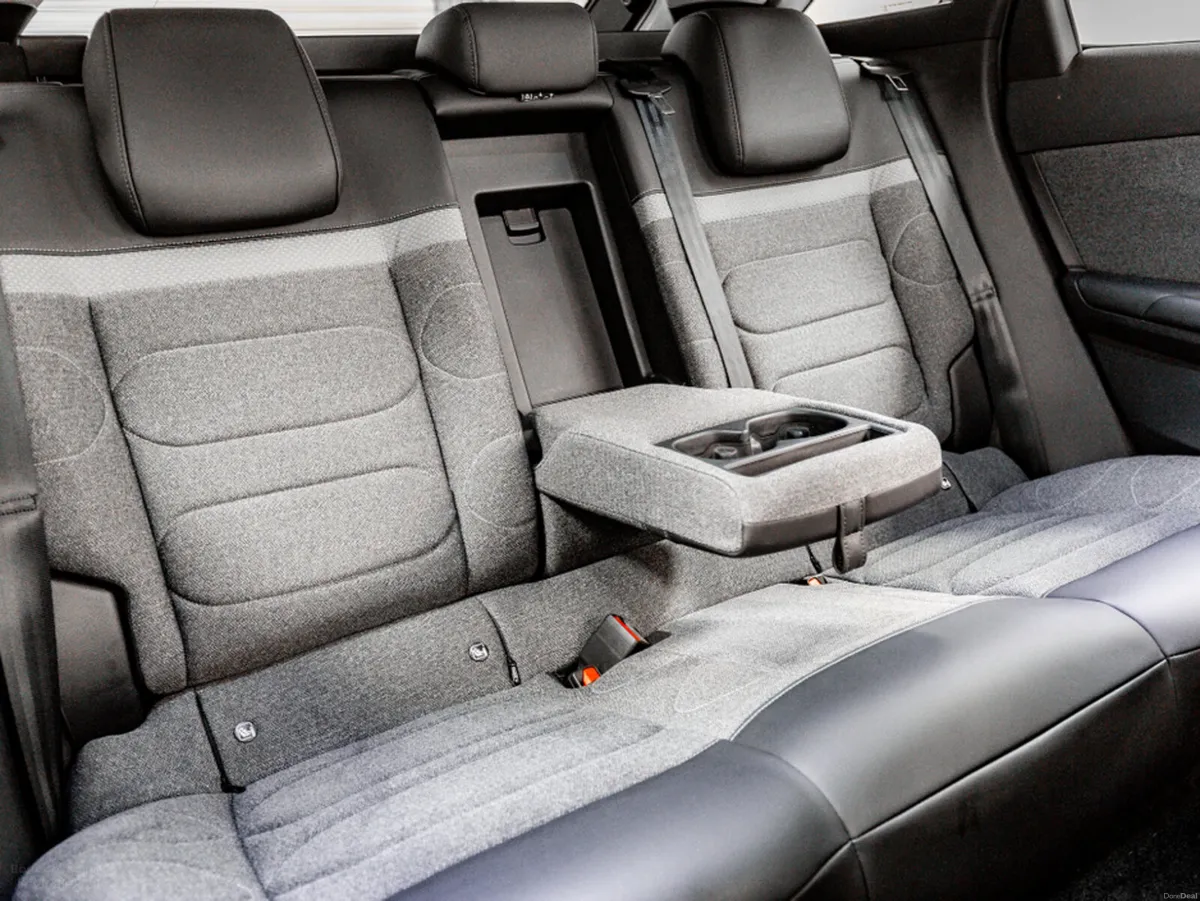 Citroen C5 X Feel Pack 1.2 Petrol Auto 130HP - Image 4