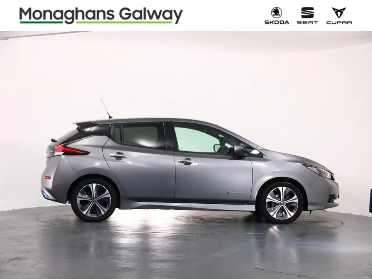 Nissan Leaf 40K EV SV PREMIUM COLD PK 40KW '18 - Image 3