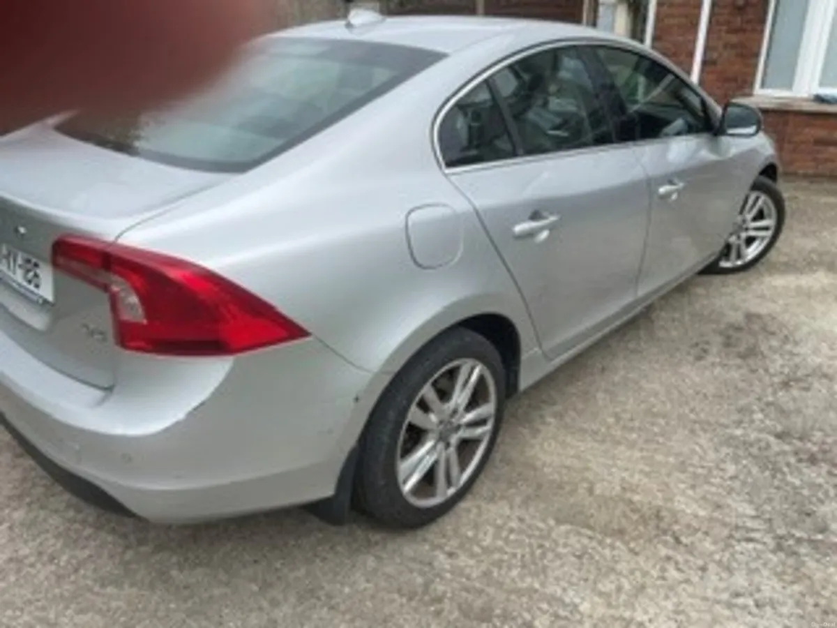 Volvo S60 - Image 3