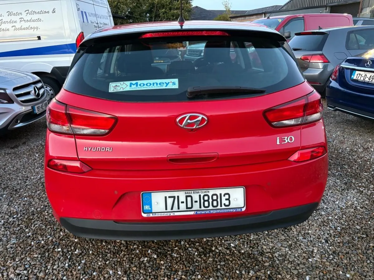 Hyundai i30 1.0T 120 Deluxe 51Km - Image 3