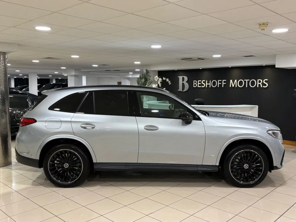Mercedes-Benz GLC 300e 4MATIC URBAN EDITION=ONLY 1 - Image 2