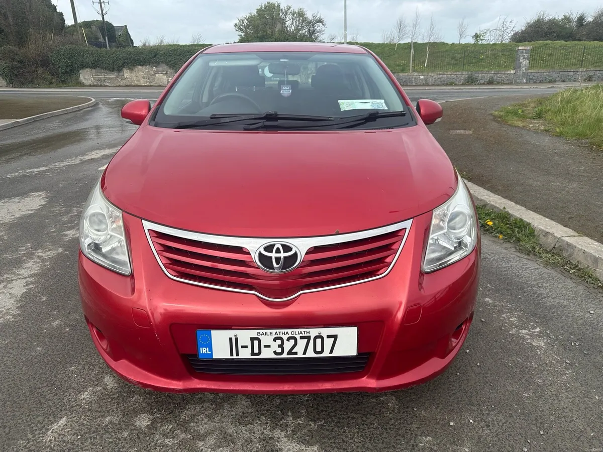 2011 Toyota avensis taxed tested mint condition - Image 2