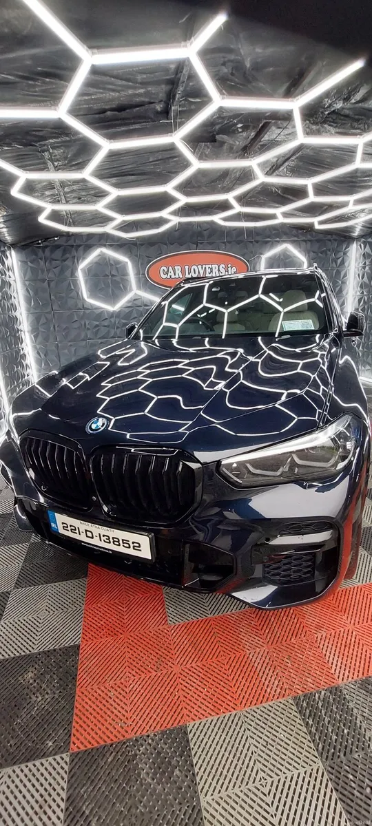 BMW X5 2022 - Image 1