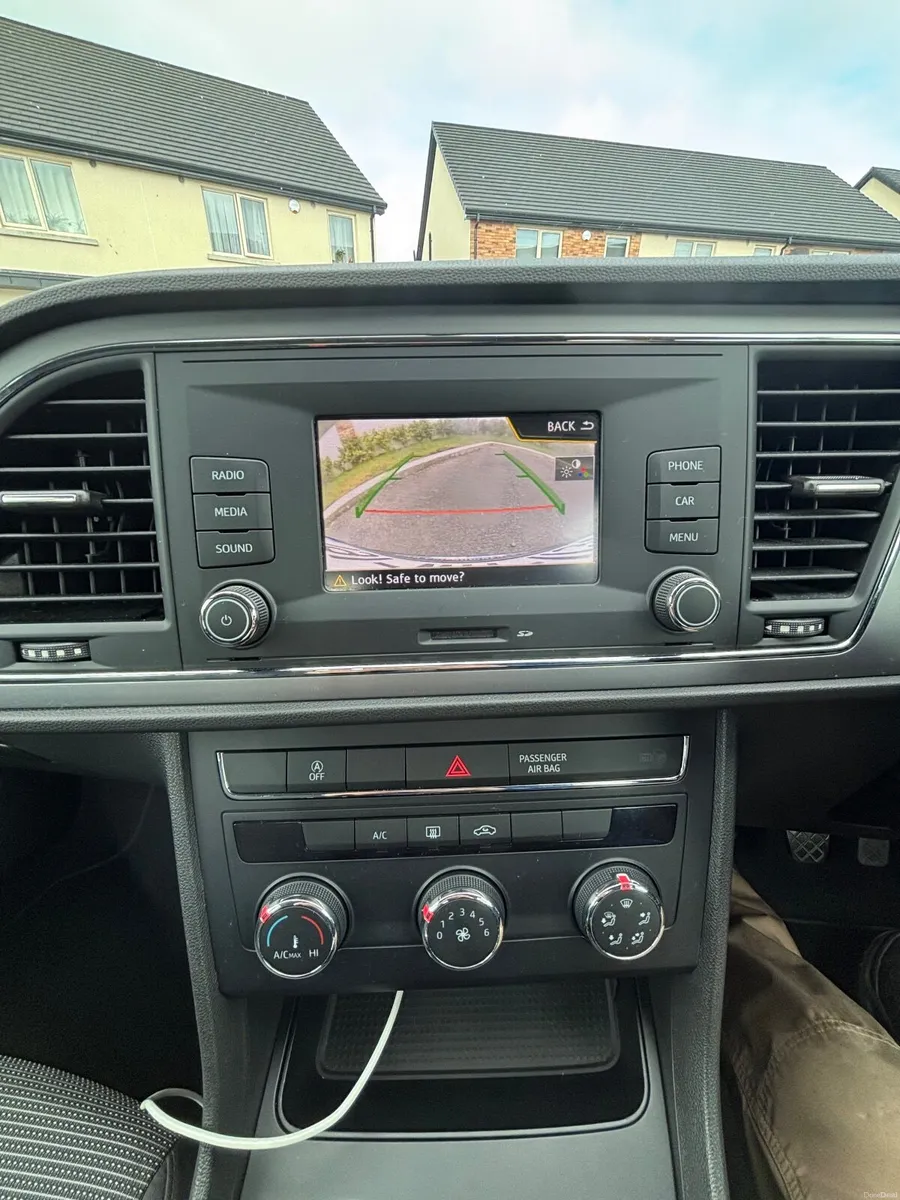 SEAT Leon 2019 - Image 2