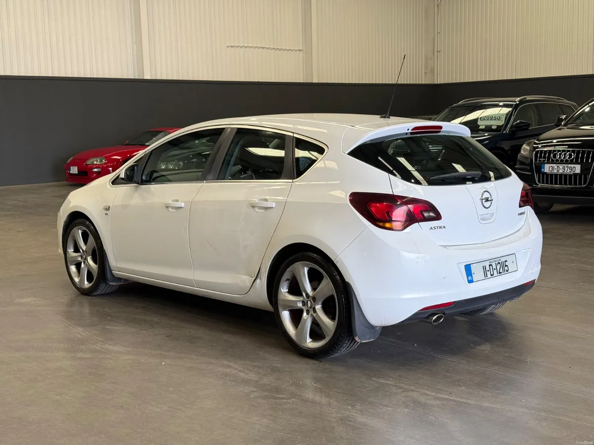 Opel Astra 2011 NCT TAX TRADE SALE - Image 3