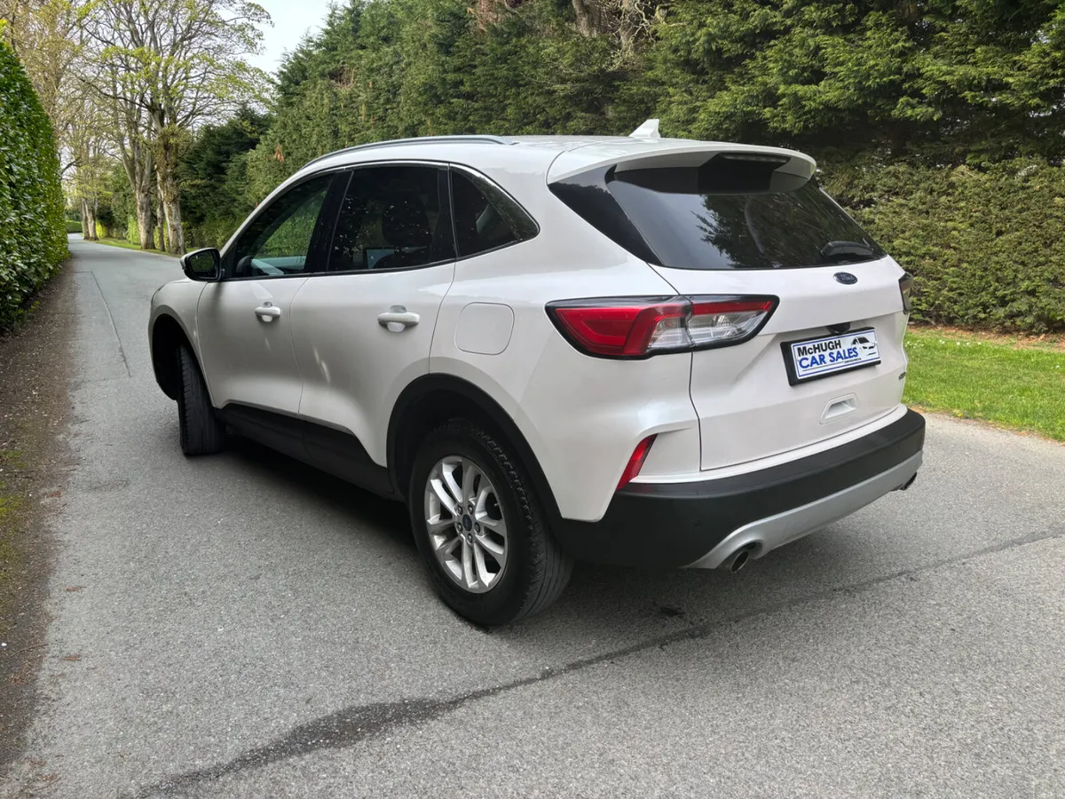 Ford Kuga 2023 - Image 4