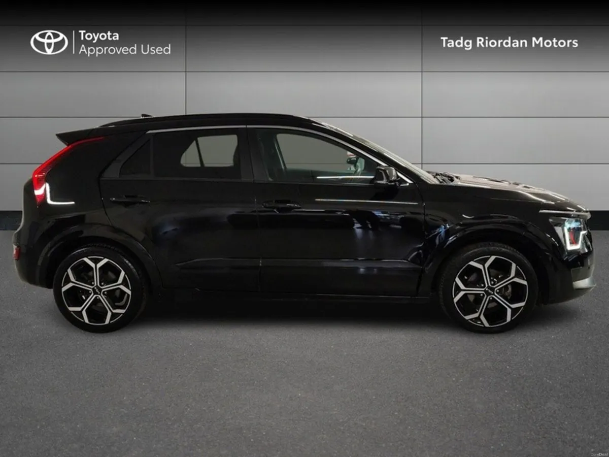 Kia Niro PHEV K4 5DR AUTO (Top Spec) - Image 3