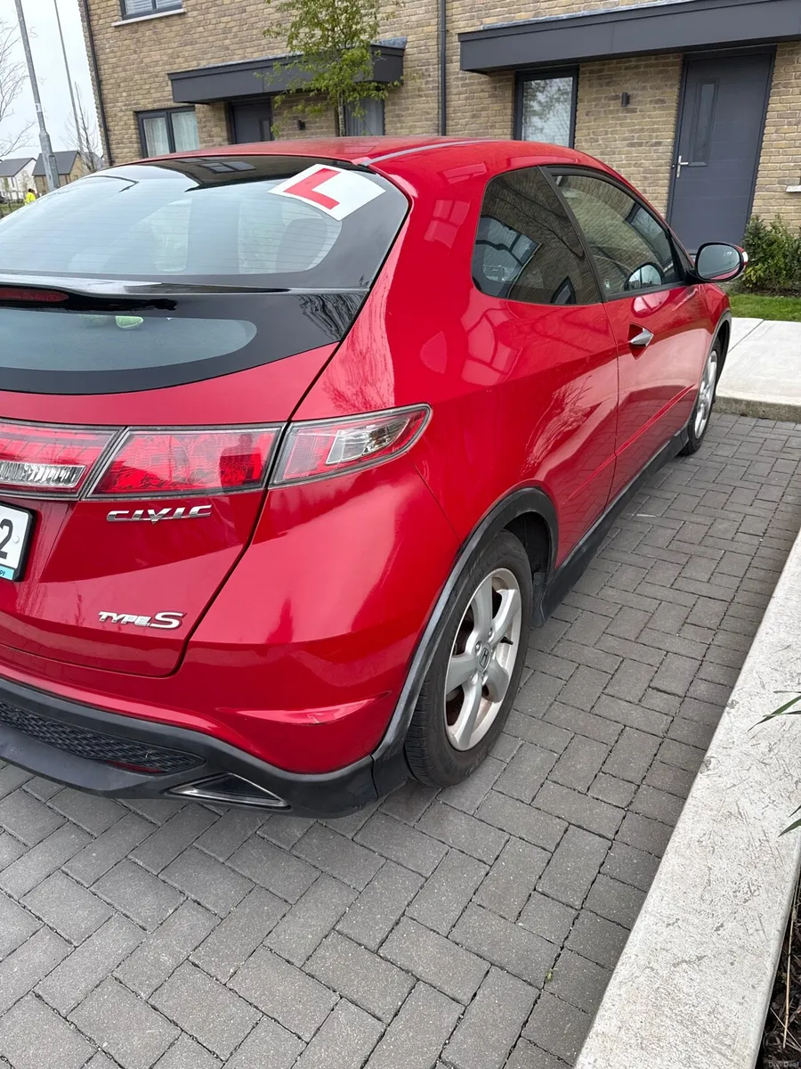 Honda civic - Image 3