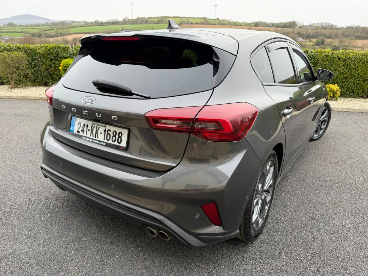 2024 (241)Ford Focus 1.5 Diesel ST Line Auto 5Dr - Image 3