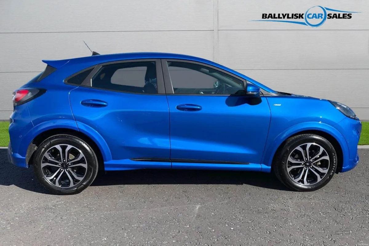 Ford Puma 1.0T 125PS MHEV ST-Line in Desert Island - Image 3