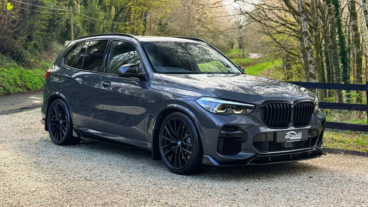 2021 (212) BMW X5 45E MSPORT PRO *DRAVIT GREY - Image 1