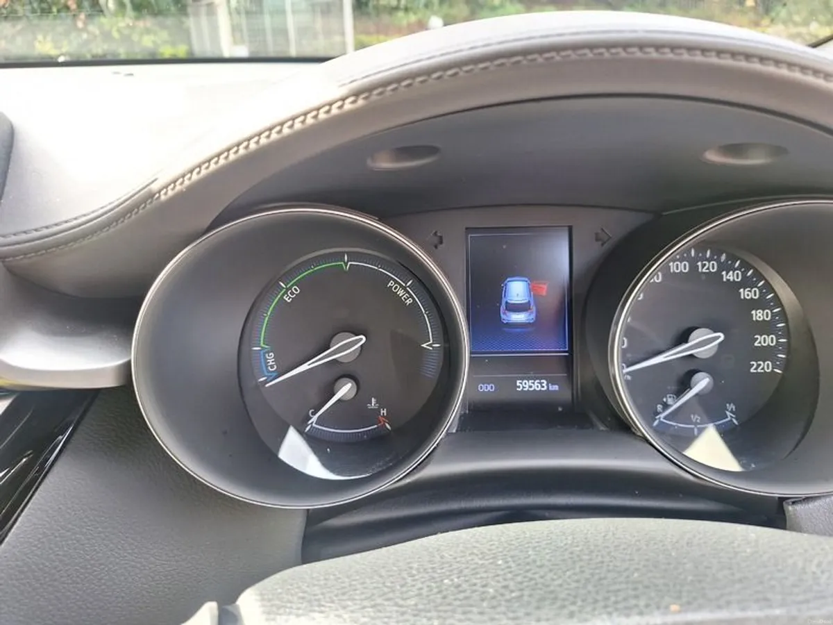 2020 Toyota C-hr Sol - Image 4