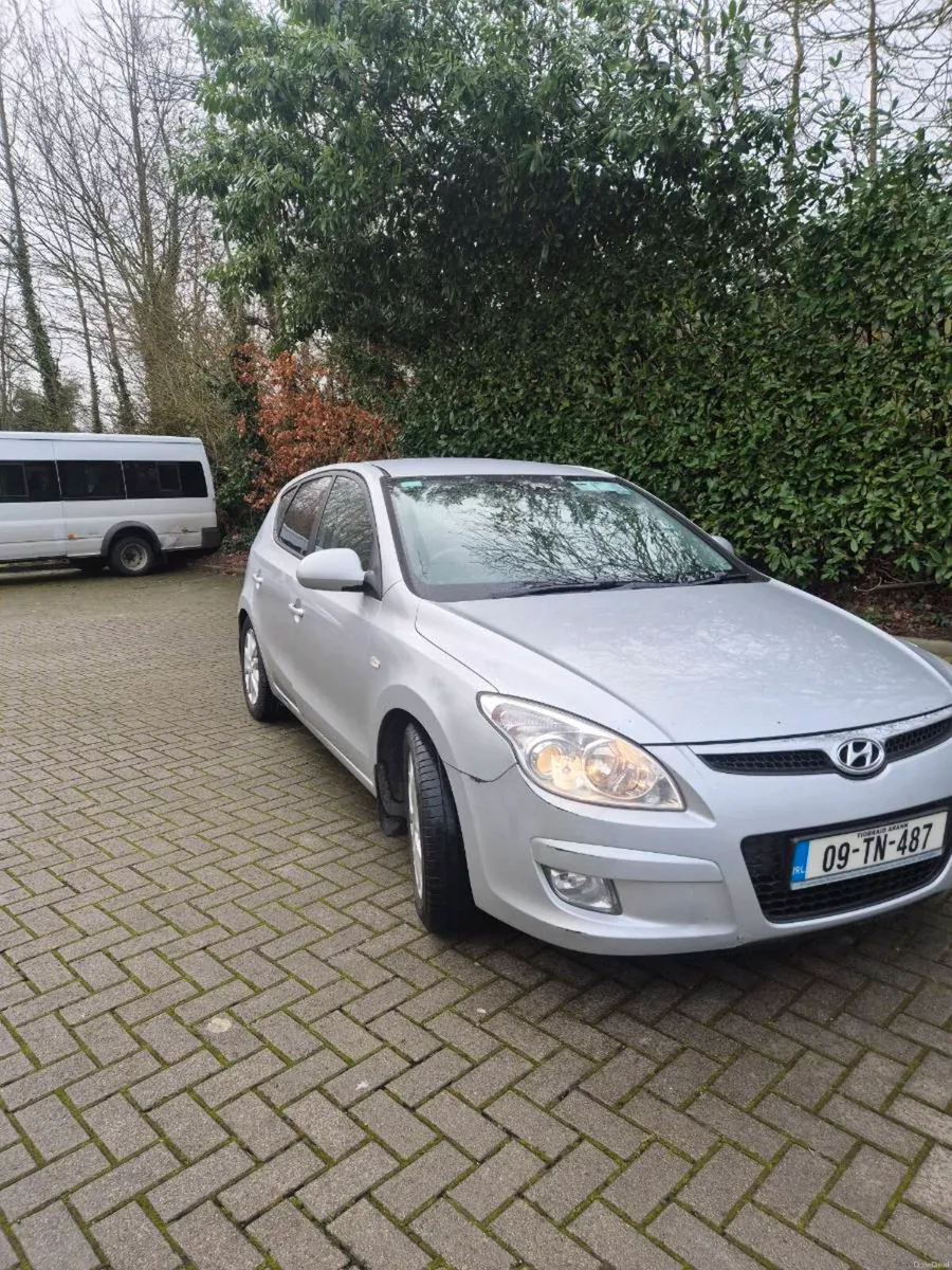 Htundai i30 - Image 2