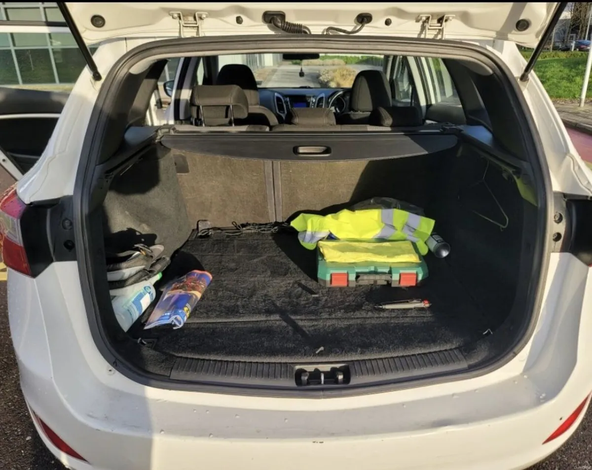 Hyundai i30 2014 - Image 2