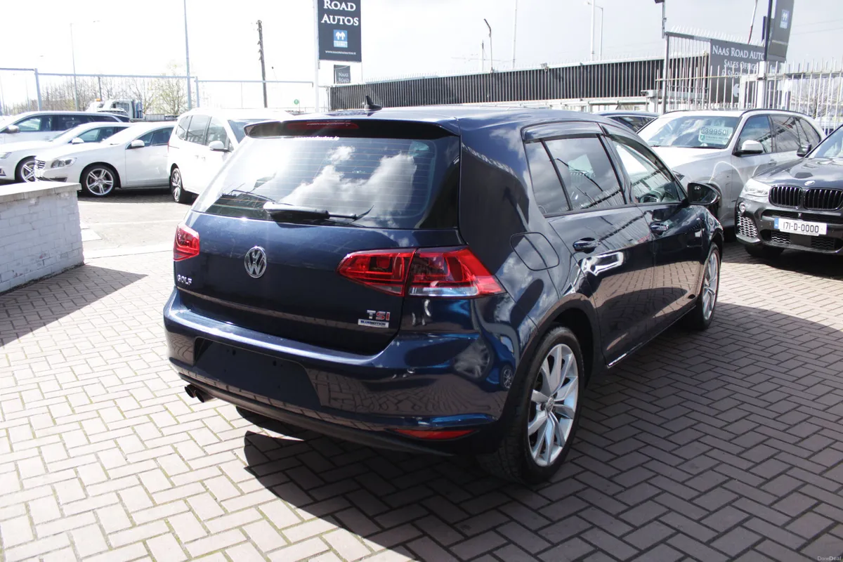 2015 VOLKSWAGEN GOLF 1.4TSI BLUEMOTION 5DR AUTO - Image 4