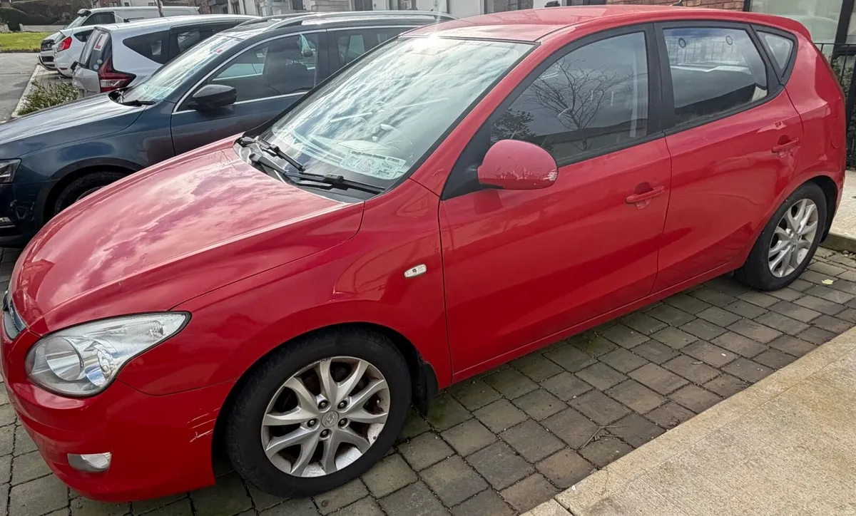 Hyundai i30 2008 - Image 2
