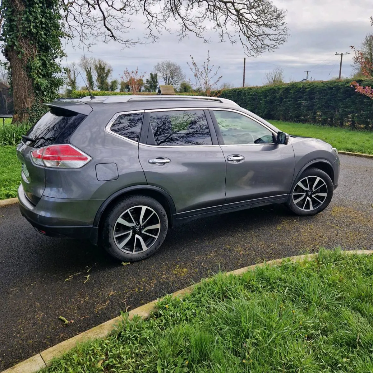 Nissan XTrail 7 Seater - Image 2