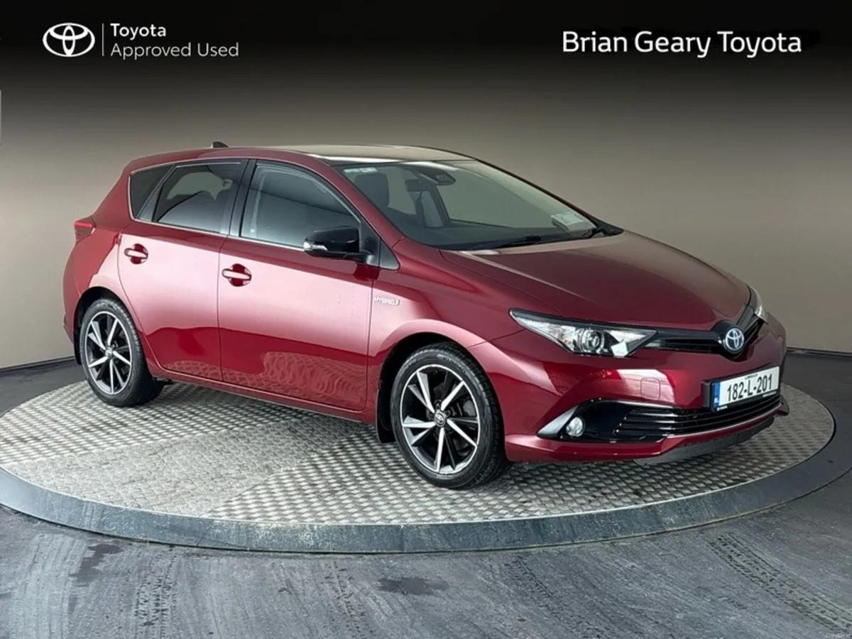 Toyota Auris HYBRID LUNA SPORT - Image 1