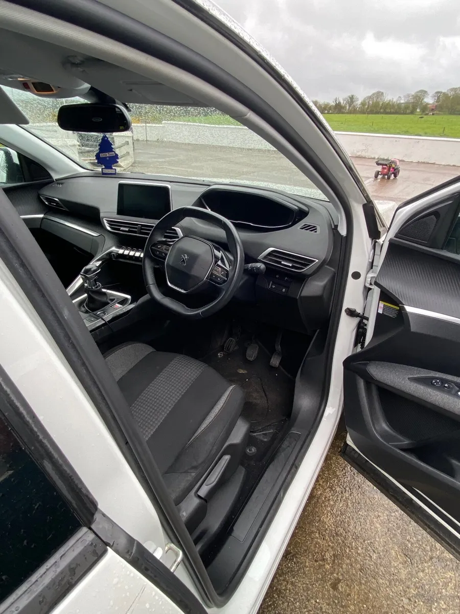 Peugeot 3008 2021 - Image 1