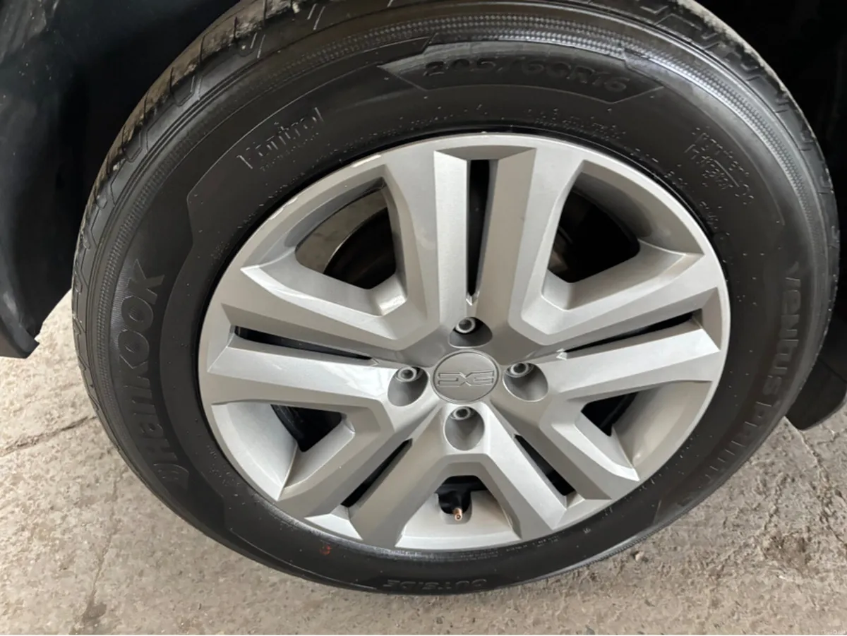 Dacia Jogger EXPRESSION TCE 110 NBI 5DR 7 Seater - Image 3