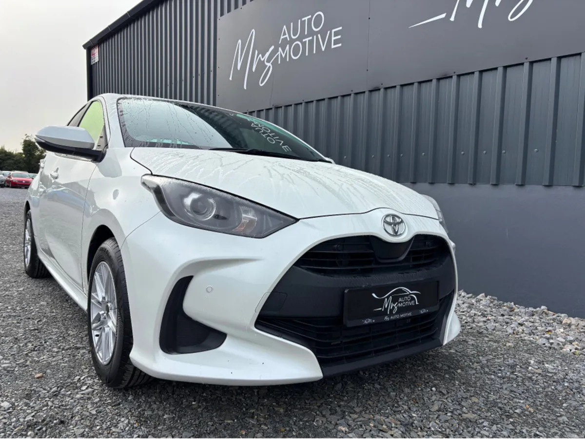 Toyota Yaris 1.0 AUTOMATIC 202 D 27632 - Image 3